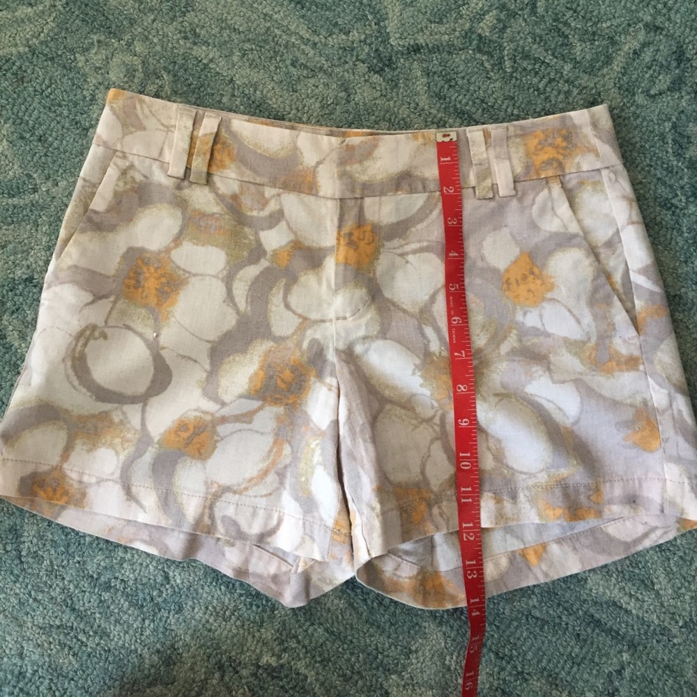 Linen shorts • LOFT